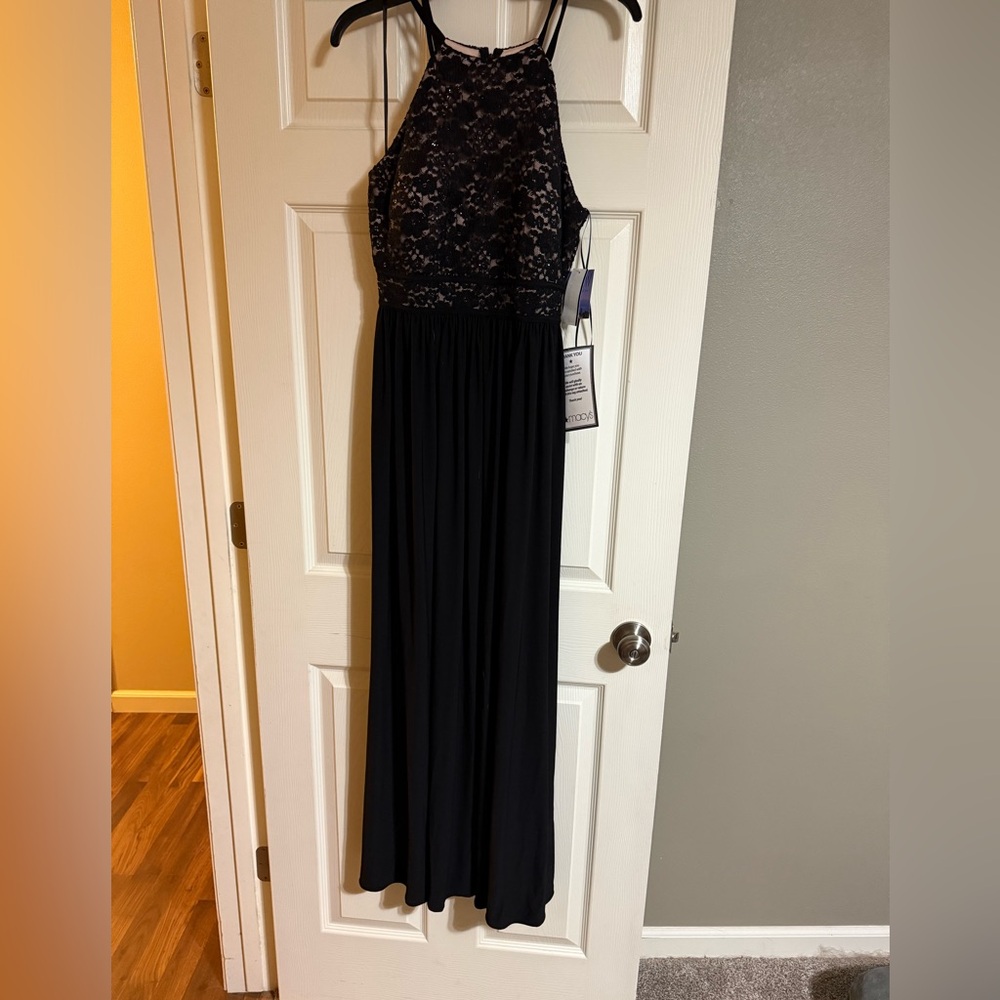Floor lengthh black formal dress